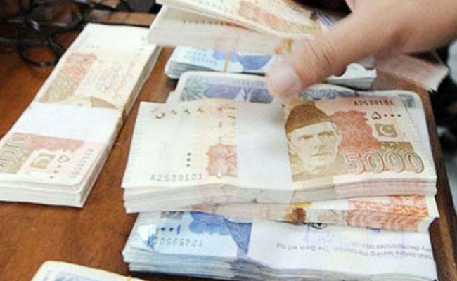नरेंद्र मोदी के नक्‍शेकदम पर चला पाकिस्‍तान, बंद होगा 5000 रुपये का नोट!