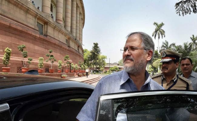 नजीब जंग ने दिल्ली के उपराज्यपाल पद से दिया इस्तीफा, केजरी ने कहा चौंकानेवाला फैसला