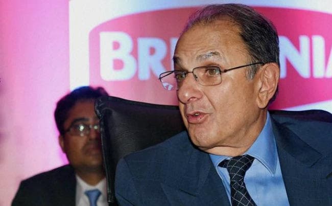 वाडिया ने टाटा संस व रतन टाटा के खिलाफ मानहानि का मुकदमा किया