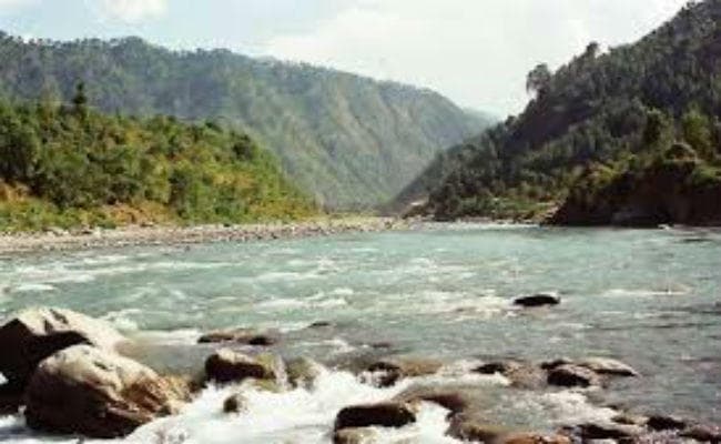 पाकिस्तान पर एक और सर्जिकल स्ट्राइक की तैयारी में भारत ? पानी रोकने को लेकर आज हो सकता है बड़ा फैसला