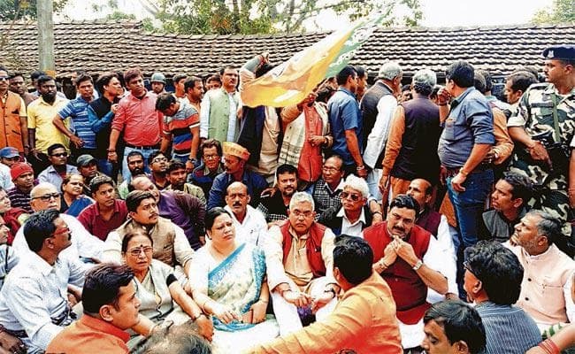 धूलागढ़ हिंसा: भाजपा प्रतिनिधिमंडल को पुलिस ने जाने से रोका