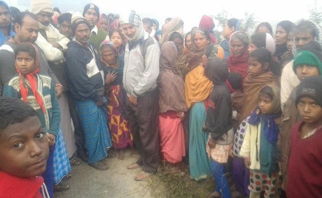 बेटी के ससुराल में पिता ने पेड़ से लटककर दे दी जान