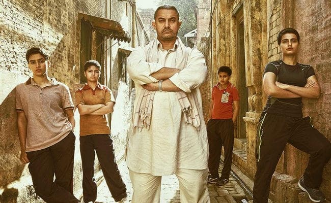 ''दंगल'' के सहित आमिर की ये 5 फिल्‍में भी हो चुकी है 100 करोड़ क्‍लब में शामिल
