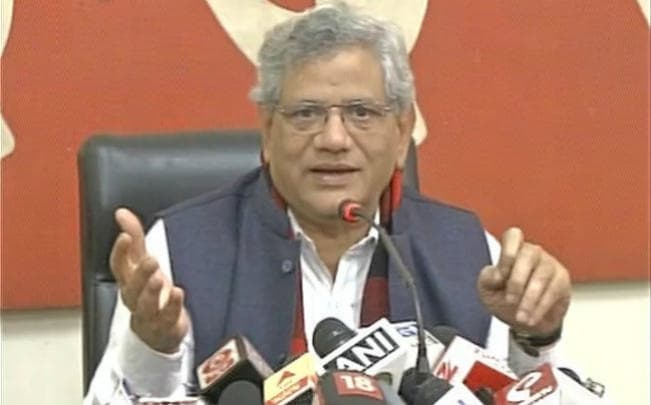 नोटबंदी पर मोदी के खिलाफ सोनिया की कोशिशों को झटका, येचुरी ने बनायी दूरी