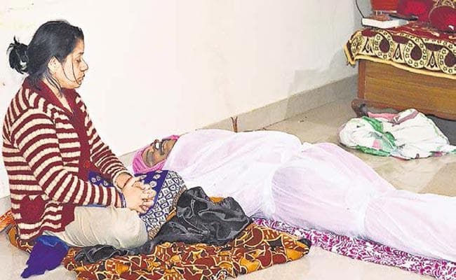 कार ने स्कूटी में मारा धक्का दवा व्यवसायी की गयी जान