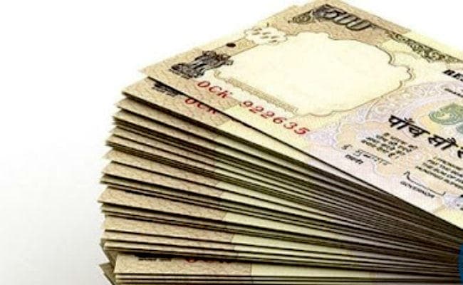 खेत में छुपाये पुराने नोट, बच्चों ने फाड़ा बोरा, फिर देखते ही देखते