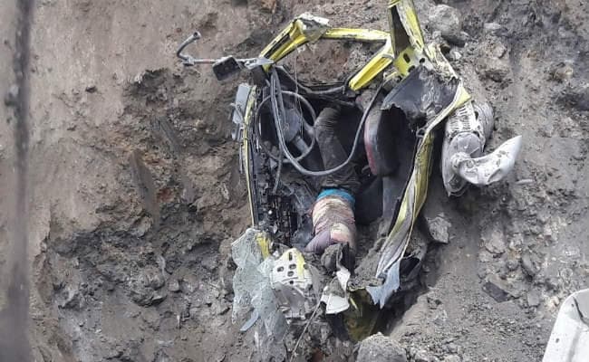 खदान के मलबे से 13 शव निकाले गये,  लगभग 30 अब भी हैं जमींदोज