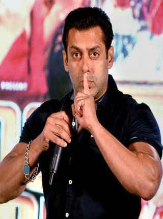 सलमान को फिर याद आई कैटरीना, देखें वीडियो