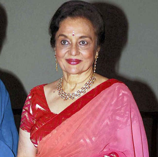 आशा पारेख ने पद्म भूषण के लिए पैरवी की : गडकरी