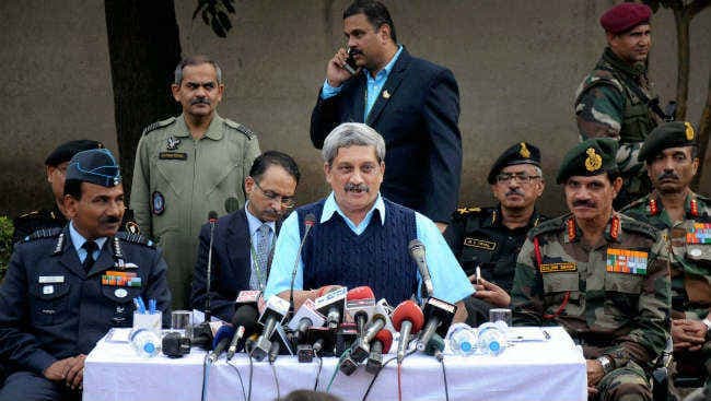 पठानकोट हमला : सभी छह आतंकी ढेर, पर्रिकर ने ‘कुछ कमियां'' स्वीकार की