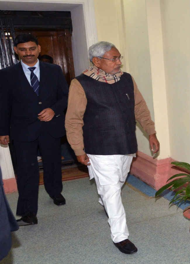 बिहार में अनाज घोटाले की जांच न्यायिक आयोग को