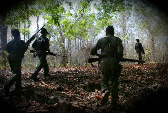 अड़की में पुलिस व माओवादियों में मुठभेड़