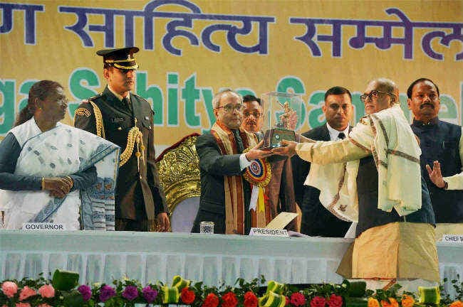भारत दुनिया की आर्थिक शक्ति बने, लेकिन गरीबों की उपेक्षा न हो : प्रणब