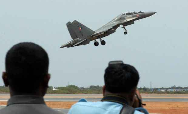 बरेली में वायुसेना स्टेशन के पास से दो संदिग्ध कश्मीरी गिरफ्तार