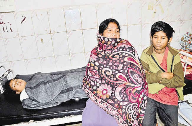 पति ने 3 बेटियों के साथ पीया जहर, एक की मौत