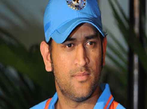 संन्यास के सवाल पर धौनी ने कहा, जवाब के लिए जनहित याचिका दायर कीजिए