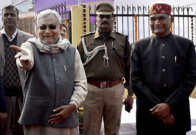 नेताजी फाइल मामला : नरेंद्र मोदी की मंशा पर नीतीश ने उठाये सवाल