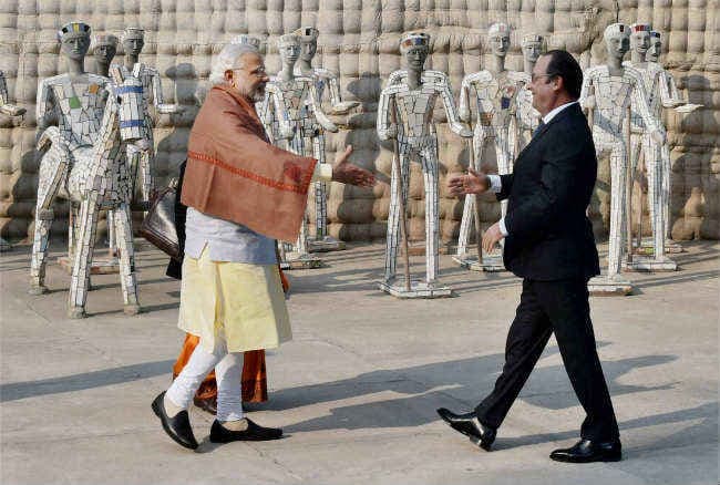 ओलांद, मोदी ने की रॉक गार्डन की सैर