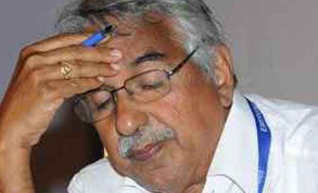 सौर घोटाला : अदालत ने CM ओमन चांडी के खिलाफ FIR दायर करने के दिए निर्देश