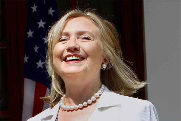 US राष्ट्रपति चुनाव : जनमत सर्वेक्षण में हिलेरी को बढ़त