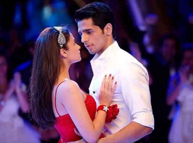 आलिया संग रोमांस को लेकर सिद्दार्थ ने तोड़ी चुप्‍पी, कहा- मैं और आलिया...''