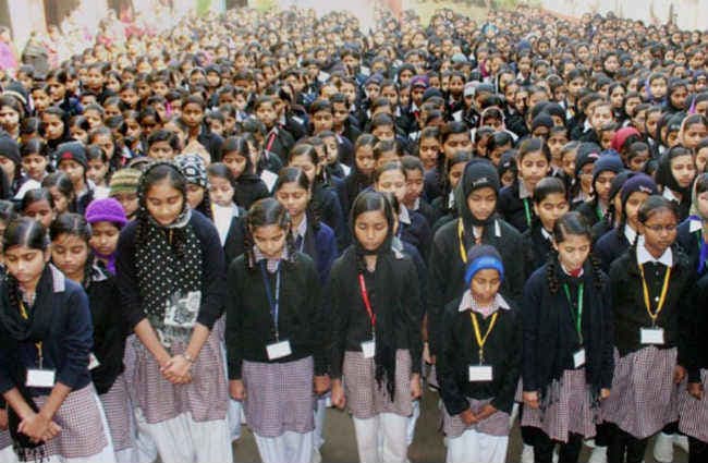 पेशावर स्कूल हमले के बाद पाकिस्तान में 182 मदरसे सील