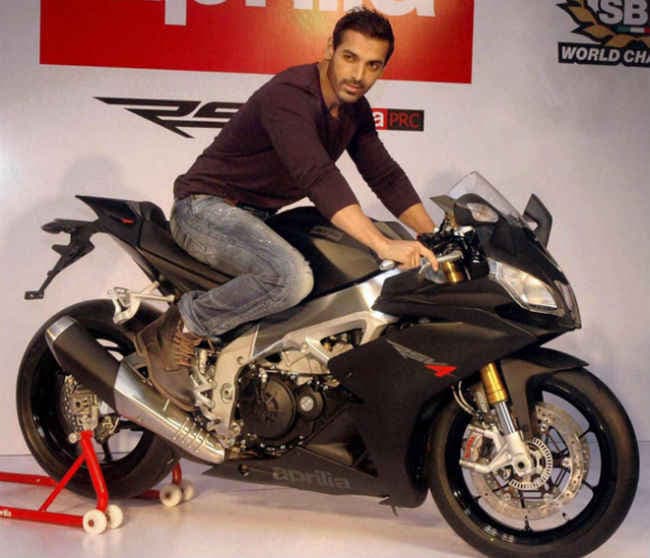 जॉन ने किया खुलासा- क्‍यों उनकी रोमांटिक फिल्में नहीं चलती...