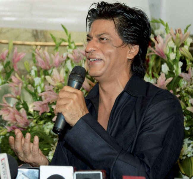 क्‍यों ट्विटर से दूरी बनाये रखते हैं शाहरुख खान ?