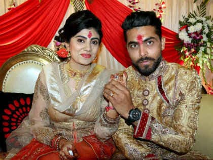 रविंद्र जडेजा ने की रीवा सोलंकी से सगाई, देखें तसवीरें