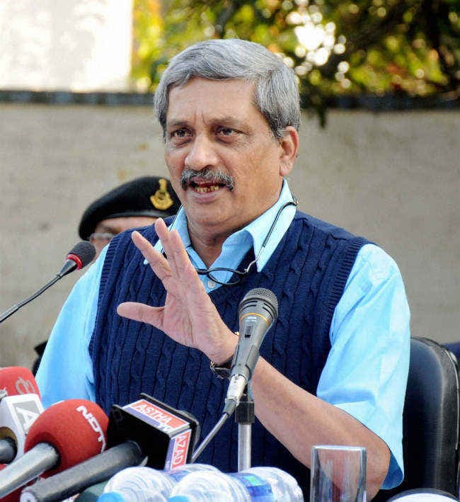 पठानकोट हमला : ईंट का जवाब पत्थर से देगा भारत : रक्षा मंत्री