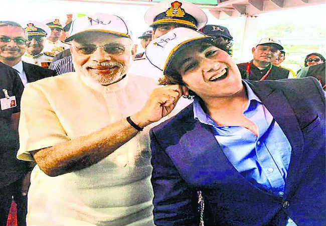 जब पीएम मोदी ने दुलार से खींचें अक्षय के बेटे आरव के कान !