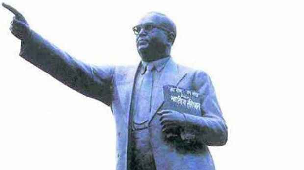 UP : अंबेडकर मूर्ति तोड़े जाने से गांव में जबरदस्त तनाव