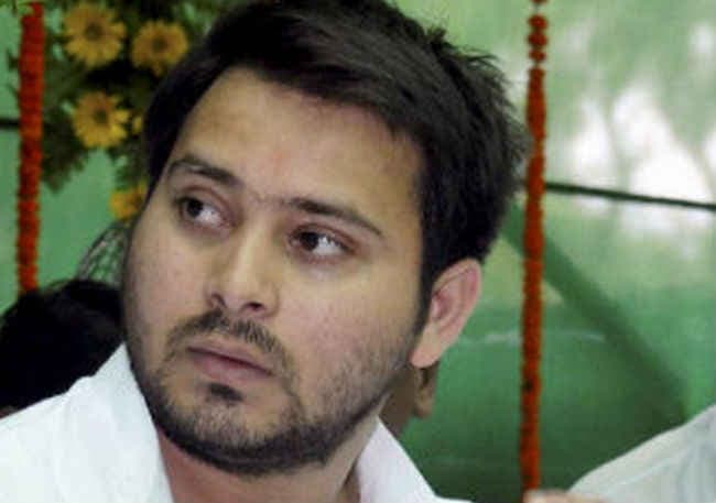 केंद्र से जनता भी नहीं करती उम्मीद : तेजस्वी