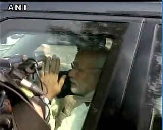 सियाचिन हादसा : जिंदा बचाए गए जवान से मिले पीएम मोदी, साहसी जवान को किया सलाम