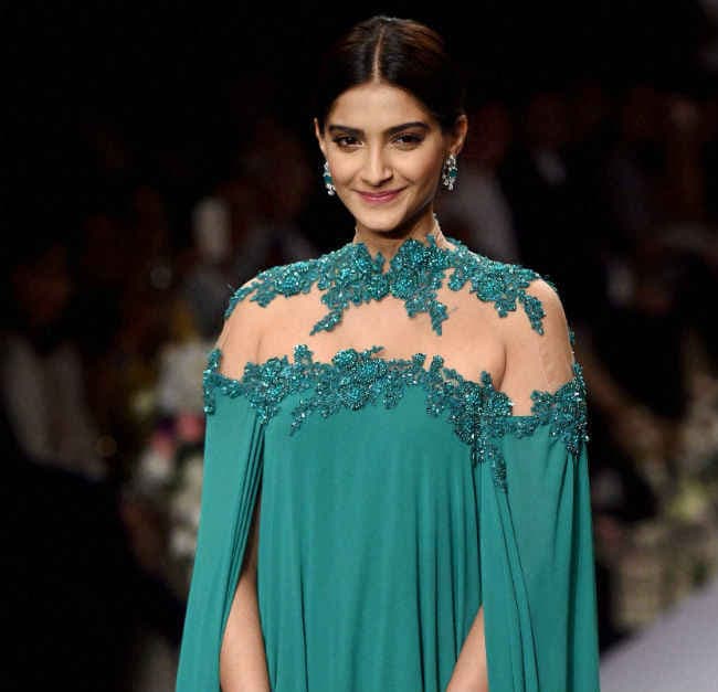 मैं पुरस्कारों के लिए काम नहीं करती: सोनम कपूर