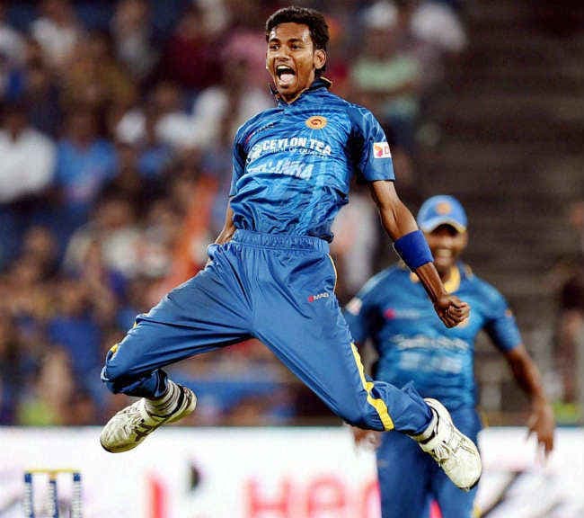 IND vs SL : पहले टी-20 में श्रीलंका के सामने ढेर हुई धौनी की सेना