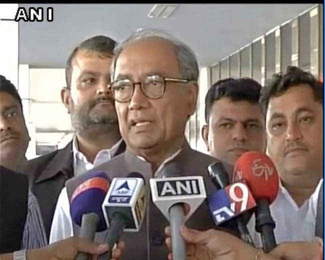 पाकिस्‍तान को भारत में खेलने का मिलना चाहिए मौका : दिग्विजय