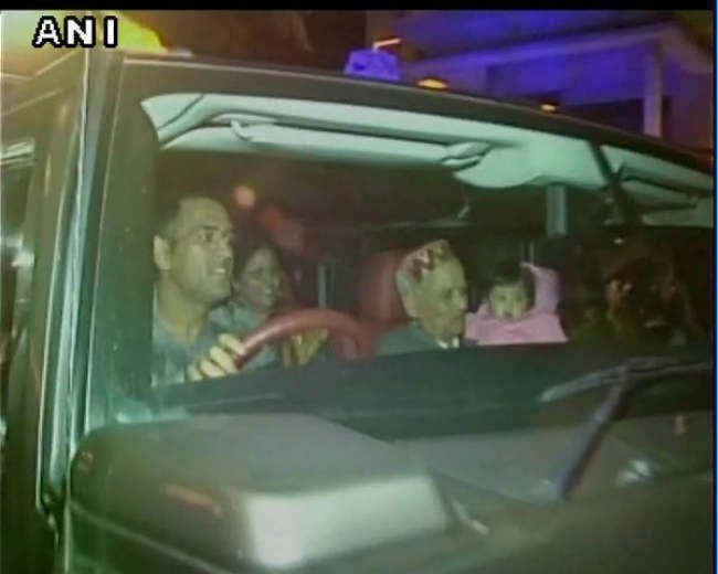 अमिताभ चौधरी ने घर पर दी टीम इंडिया को डिनर पार्टी