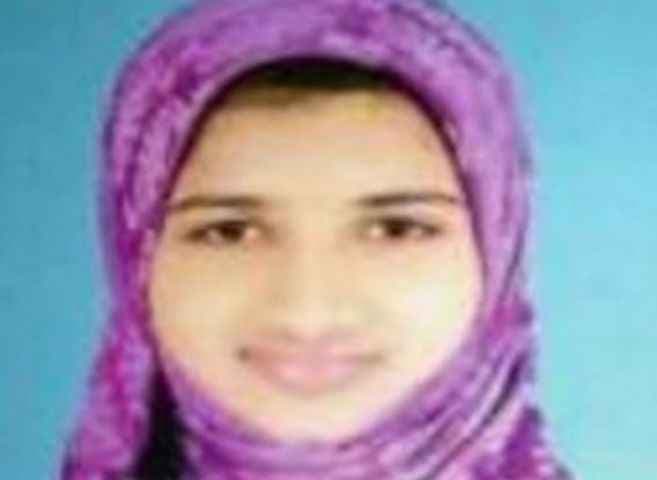 रामायण पर परीक्षा में मुस्लिम लड़की ने मारी बाजी रामायण पर परीक्षा में मुस्लिम लड़की ने मारी बाजी
