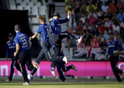 रूट की शतकीय पारी पर भारी मौरिस की तूफानी पारी, दक्षिण अफ्रीका ने इंग्लैंड को हराया