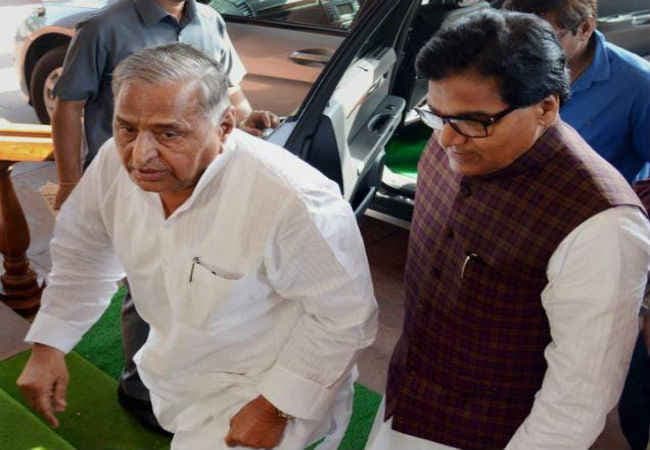 यूपी : सपा से निलंबित पांचों विधायक बहाल