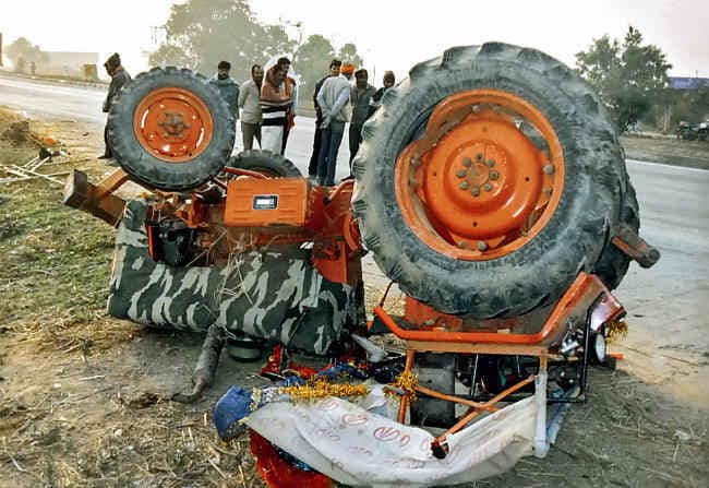 भोजपुर के 11 श्रद्धालु की मौत,13 हुए घायल