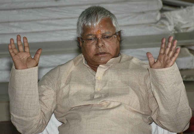 लालू प्रसाद ने पीएम को लिखा पत्र, कहा गरीबों के लिए अच्छे दिन लाने में नाकाम रही रेलवे