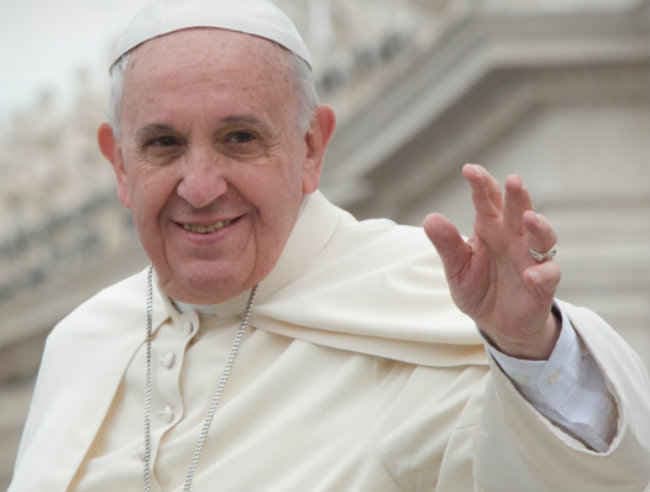 पोप ने कहा, ''डोनाल्ड ट्रंप ईसाई नहीं हो सकते''