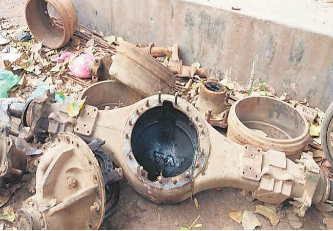 BIHAR : चोरों ने 15 रुपये किलो में बेच दिया चोरी का ट्रक