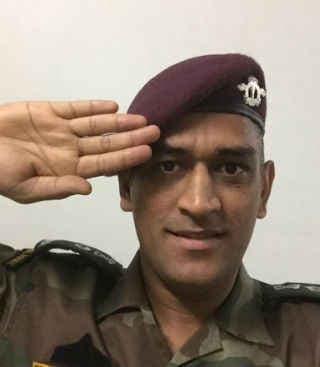 जेएनयू मुद्दे पर बोले धौनी, सुरक्षाबलों ने भारत में अभिव्यक्ति की स्वतंत्रता सुनिश्चित की