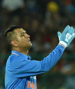 संन्यास के सवाल पर बोले धौनी, बार-बार पूछने से जवाब नहीं बदलेगा