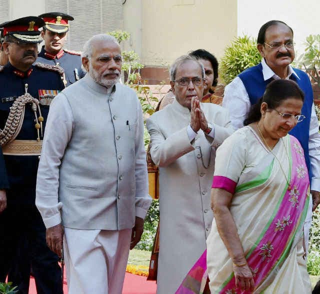 संसद चर्चा के लिए है, हंगामे के लिए नहीं : प्रणब मुखर्जी