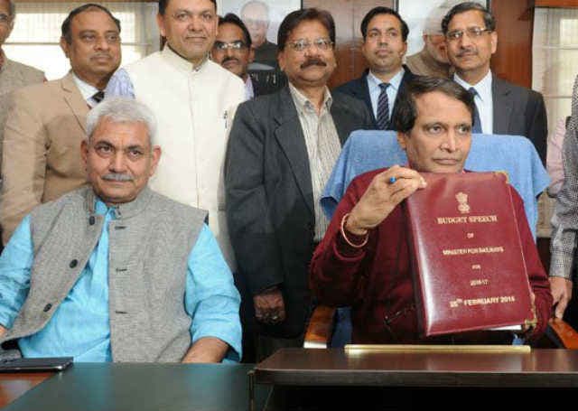 रेल बजट को प्रभु ने दिया फिनिशिंग टच, कहा-लोगों की जरुरतों को पूरा करेगा बजट