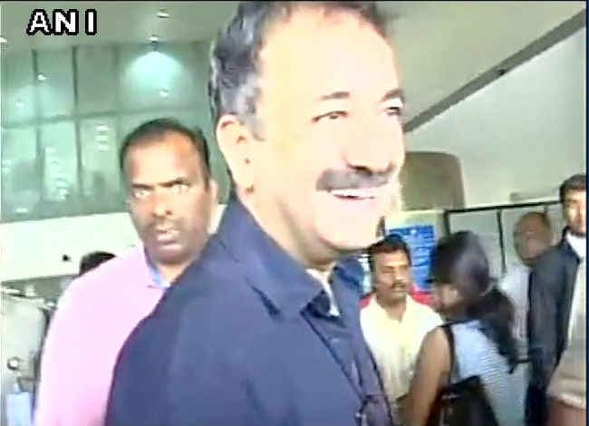 संजय दत्त जेल से रिहा, जानें क्‍या बोले राजकुमार हिरानी ?